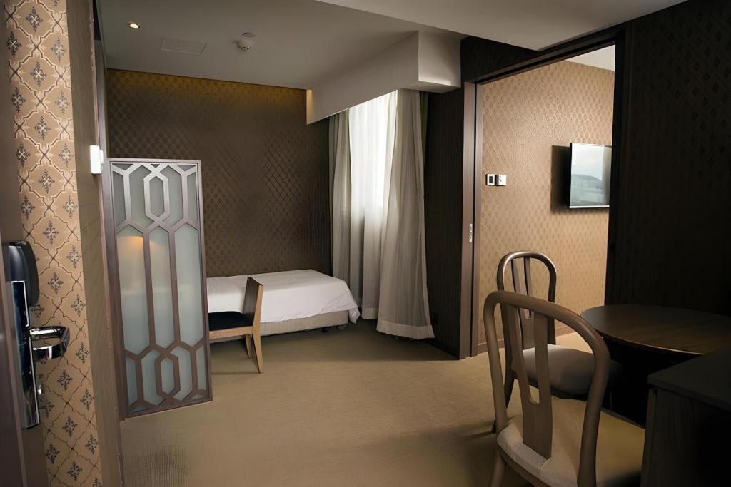 Largos Hotel Hongkong Exterior foto